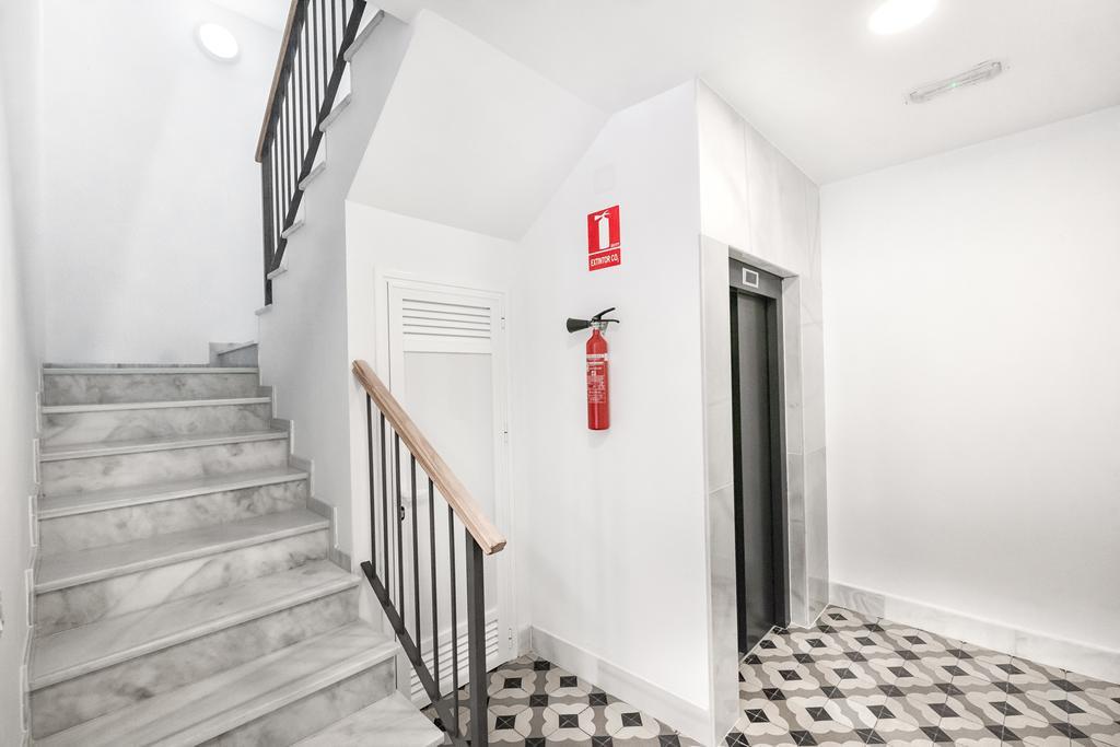 Iloftmalaga Plaza De Los Martires Екстериор снимка